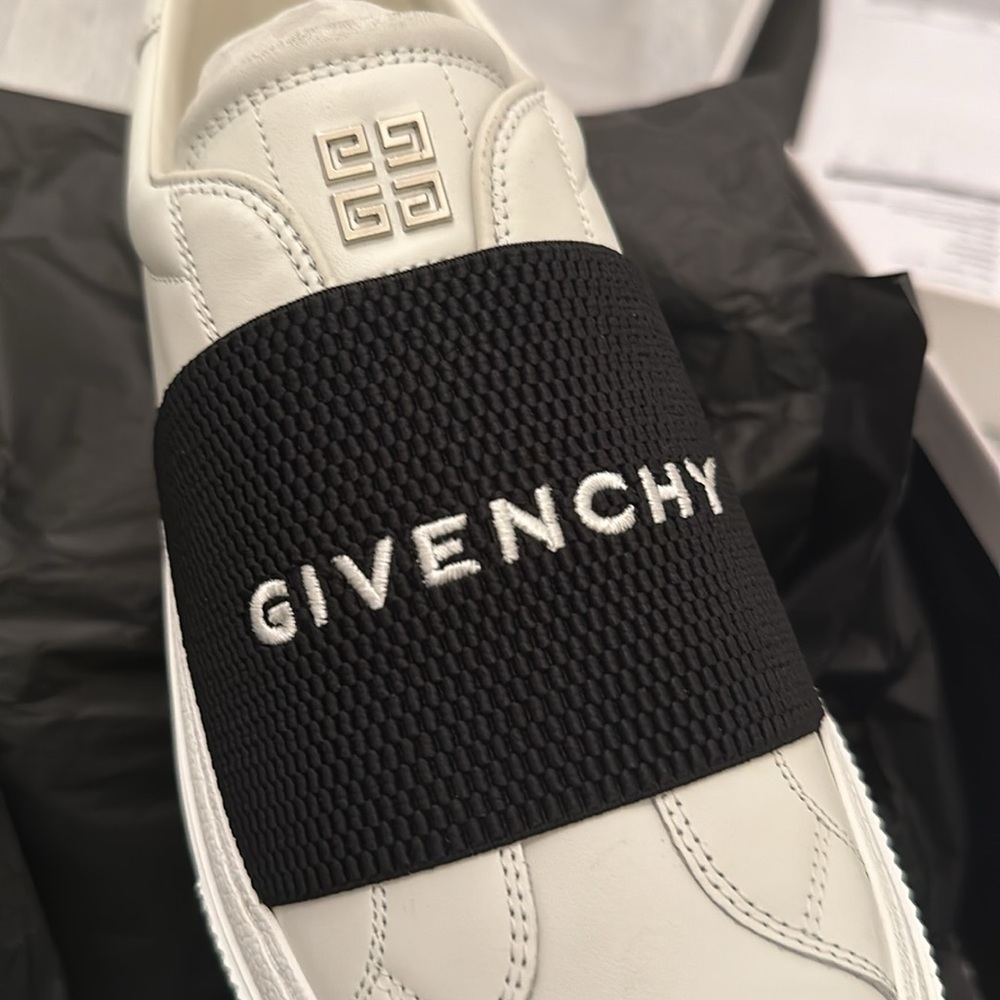 Men’s designer sneakers strap across vamp. Brand new! Box and card included